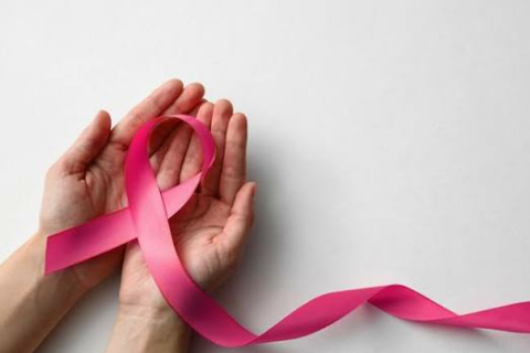 Anvisa alerta para informações falsas sobre o câncer de mama